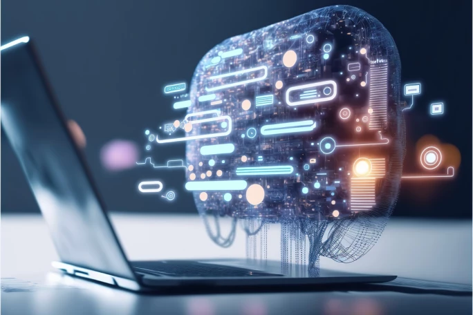 Laptop mit digitalem, leuchtendem KI-Kopf, der über dem Bildschirm schwebt – symbolisiert künstliche Intelligenz, maschinelles Lernen und Datenverarbeitung.