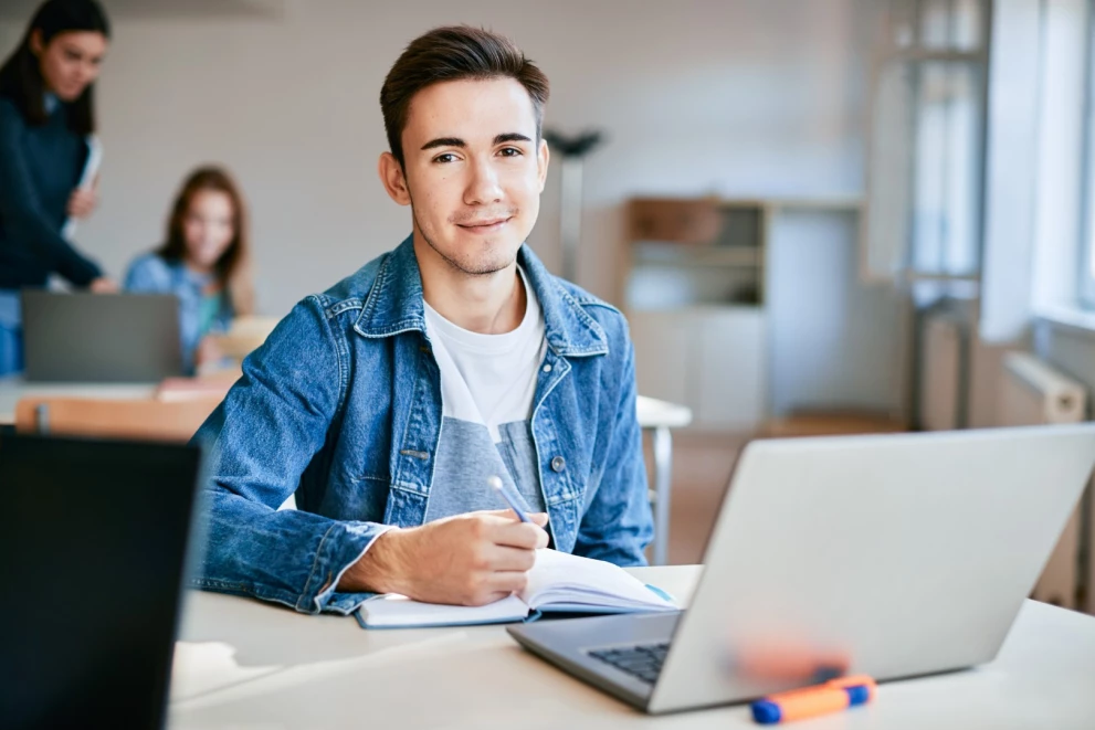 ISO-Gruppe: entry for students - training and internship