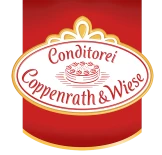 Das Logo der Conditorei Coppenrath & Wiese zeigt eine festliche Torte im roten Emblem und steht für Qualität, Tradition und Genuss. Als Kunde der ISO-Gruppe setzt das Unternehmen auf zuverlässige IT-Lösungen und Datenmanagement, um höchste Standards in Produktion und Vertrieb sicherzustellen.