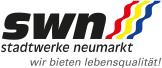 Logo der Stadtwerke Neumarkt mit dem Kürzel ‚swn‘ in schwarzer Schrift, daneben drei geschwungene Linien in Rot, Gelb und Blau. Darunter steht ‚stadtwerke neumarkt‘ und der Slogan ‚wir bieten lebensqualität!