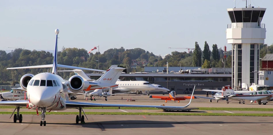 Airport Bern: Postgres SQL Database Project